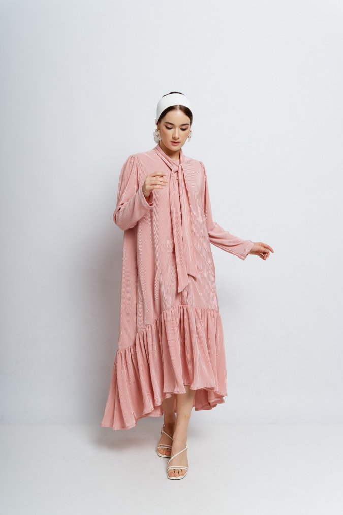 Inessa Dress (Pink)