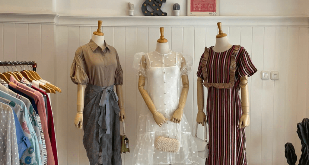 Jolie Luxury Consignment Boutique offers upscale women's fashion brands, Business